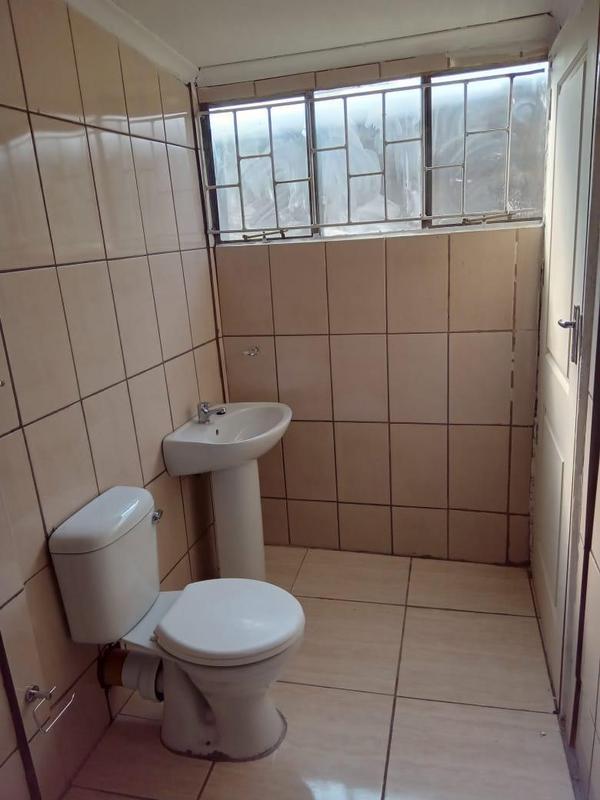 2 Bedroom Property for Sale in Tlhabane West North West